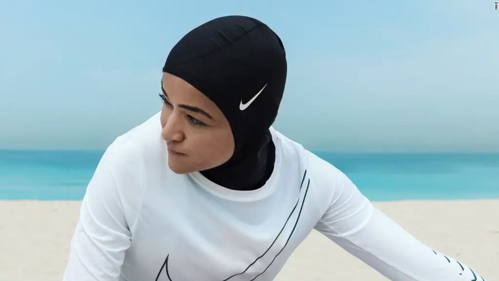 Nike unveils new - Nike Has A New Product For Muslim Women: The 'Pro Hijab'