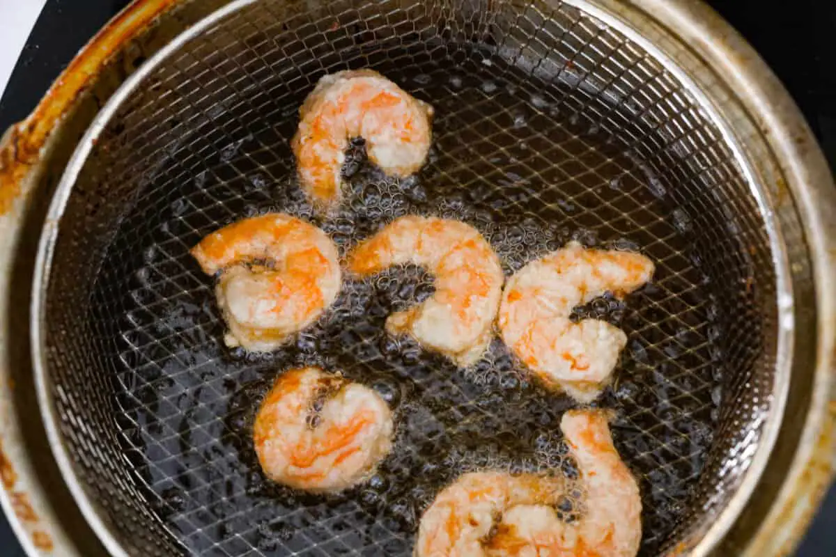 Frying the bang bang shrimp - Copycat Bang Bang Shrimp