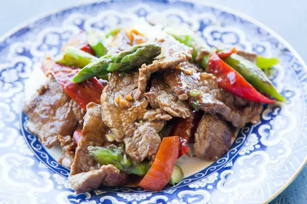 Flank Steak Stir Fry with Asparagus and Red Bell Pepper - Flank Steak Stir Fry With Asparagus And Red Pepper