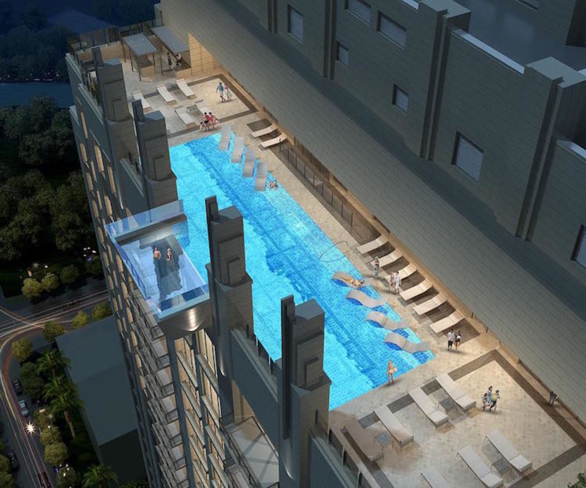 sky overhang pool 2 - This Pool Lets You Swim Over The Edge Of A 42-Storey Building, If You're Brave Enough