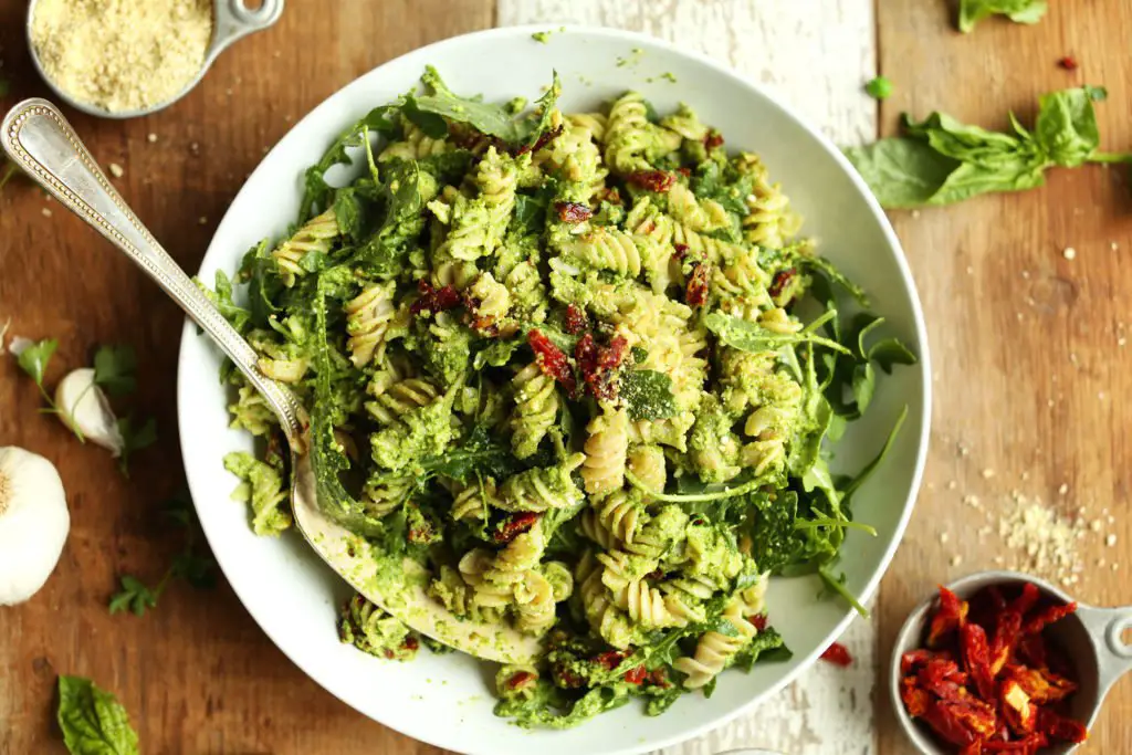green pea pasta - 4 Green Spring Pea Recipes: Give Peas A Chance On Meatless Monday