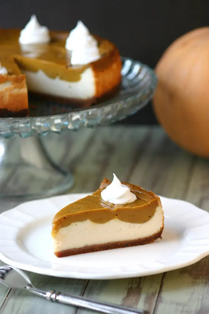 vegan pumpkin cheesecake pie - Vegan Alternatives To Famous Thanksgiving Dishes