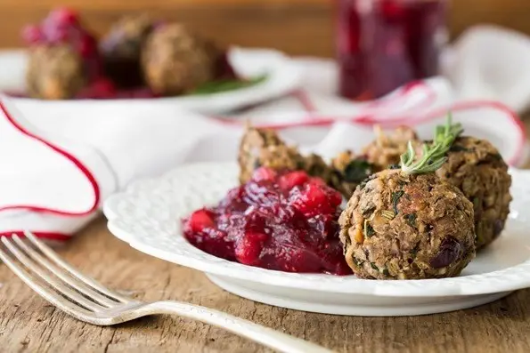Lentil Mushroom Walnut Balls - 101 Thanksgiving Recipes With No Meat Or Dairy