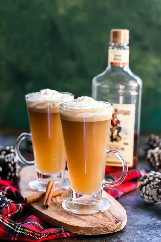 slow cooker hot buttered rum - Get Cozy With Crock-Pot Cocktails This Holiday Season
