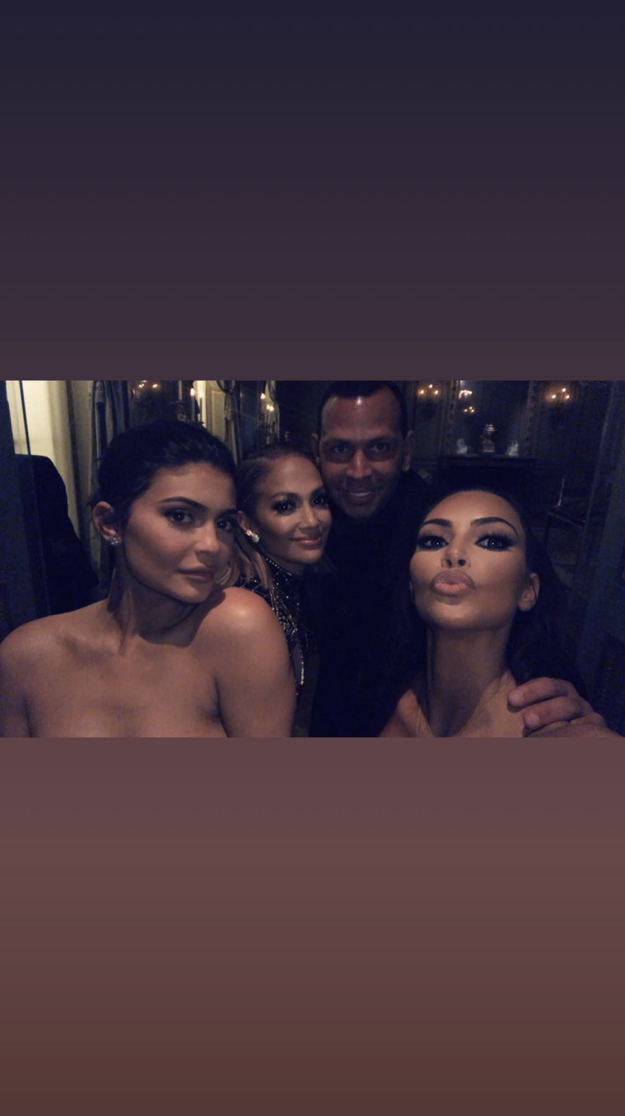 Kim Kardashians - 19 Hidden Gems From Celebs&#039; Insta Stories At The 2018 Met Gala's selfie with Kylie Jenner, Jennifer Lopez, and Alex Rodriguez: