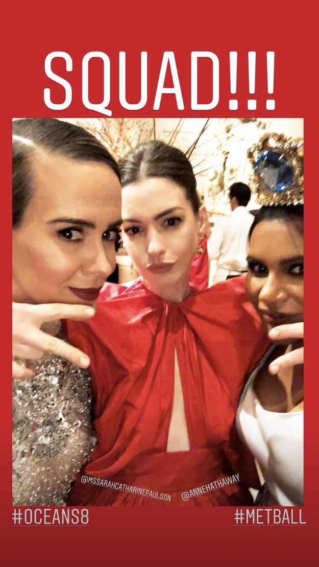 This Ocean - 19 Hidden Gems From Celebs&#039; Insta Stories At The 2018 Met Gala's 8 squad-selfie from Mindy Kaling: