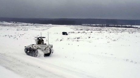 Russian Combat Robots Conquer Snowy Battlefield In Drill Outside Moscow (VIDEO) — RT News
