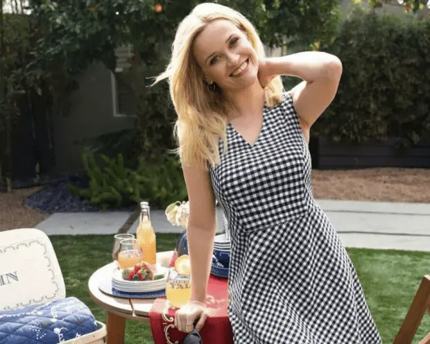 Actress - Reese Witherspoon&#039;s Beauty Must-Haves At 43