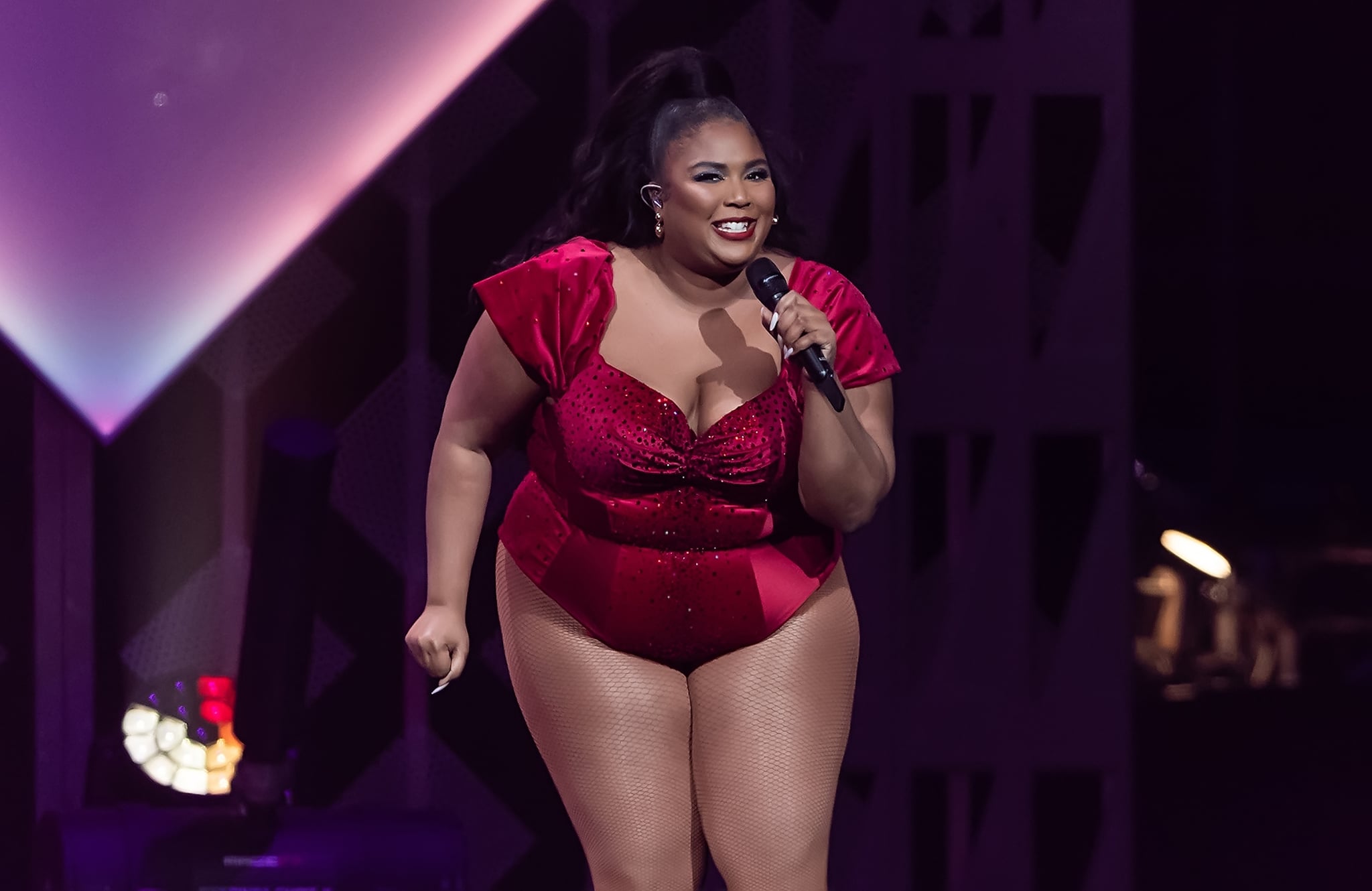 PHILADELPHIA, PENNSYLVANIA - DECEMBER 11: Singer Lizzo performs on stage during Q102 - Lizzo Shares Inspirational Throwback Photo's iHeartRadio Jingle Ball 2019 at Wells Fargo Center on December 11, 2019 in Philadelphia, Pennsylvania. (Photo by Gilbert Carrasquillo/Getty Images)