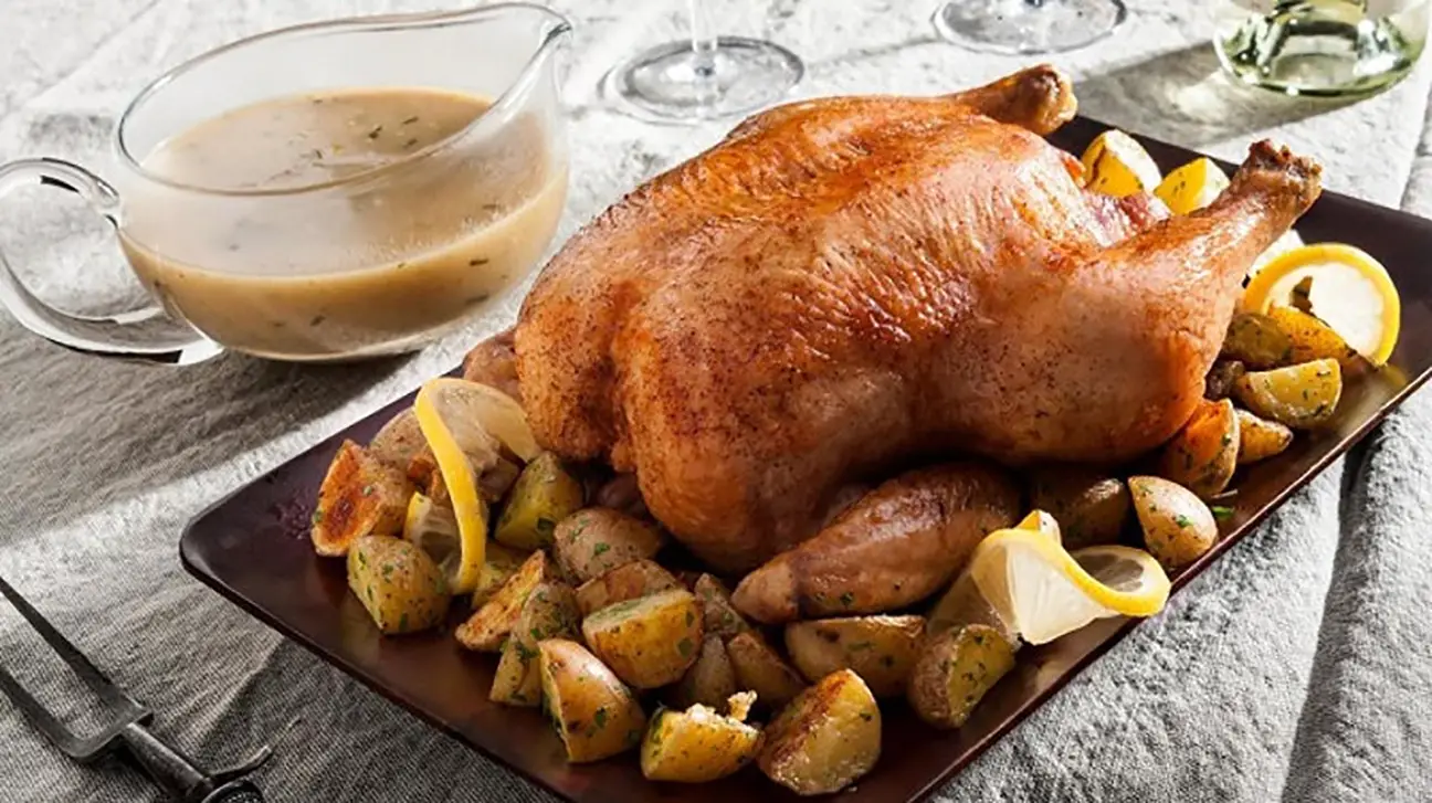 Roasted chicken and potatoes - Convection Oven Vs. Conventional Oven: What's The Diff?
