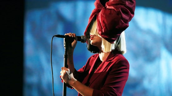 %image_alt% - Sia To Kanye West: 'Would You Consider Going Fur Free?'