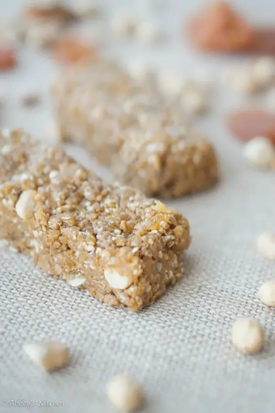 5. Gluten-Free No-Bake Granola Bars With Peanuts and Apricot - 27 Food Processor Recipes That Will Motivate You To Finally Start Using It