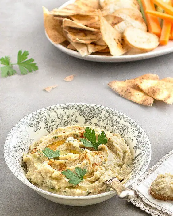 8. Artichoke and White Bean Dip - 27 Food Processor Recipes That Will Motivate You To Finally Start Using It